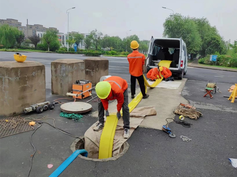 锁二光固化管道修复